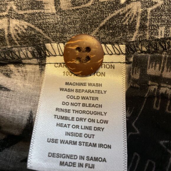 Tonoa Button Up Shirt Black Gray Hawaii Tribal Pattern Boy Size 10 - Picture 10 of 12